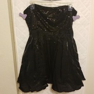 Boutique Sequined&Shimmer Ruffle MiniDress szSmall